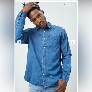 Forever21 Mens Pocket Chambray Shirt